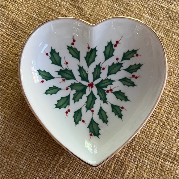 New in Box Lenox Holiday Candy Dish - Picture 1 of 7
